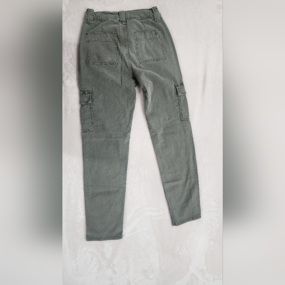American Eagle cargo pants Size 0